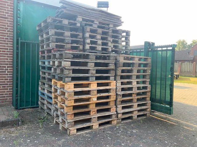Pallets (75x) - afbeelding 1 van  4
