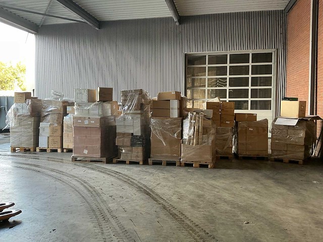 Pallets diverse keukenaccessoires - afbeelding 12 van  37