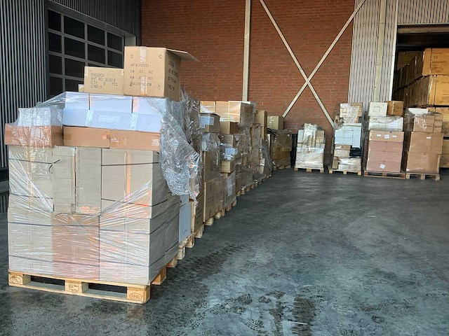 Pallets diverse keukenaccessoires - afbeelding 23 van  37