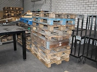 Pallets en opzetranden in diverse maten en uitvoeringen circa 40 pallets voornamelijk euro en circa 30 opze... - afbeelding 1 van  4