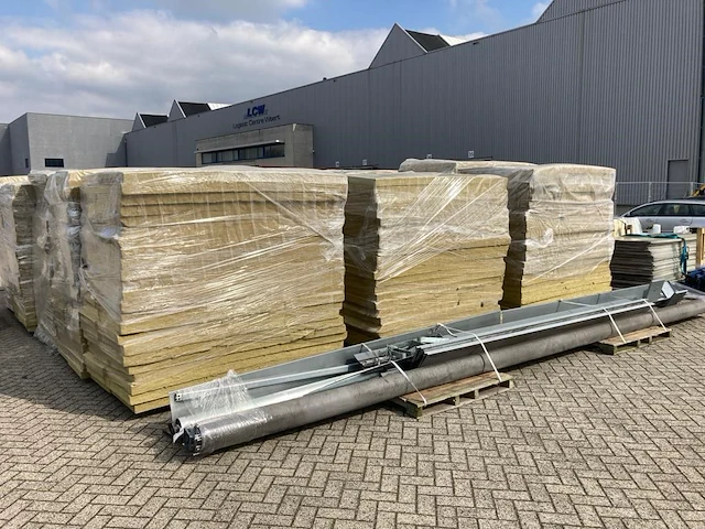 Pallets isolatie - afbeelding 12 van  12