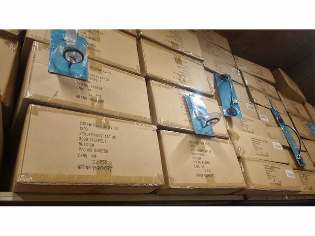 Pallets met diverse sanitair artikelen (19x) - afbeelding 13 van  39