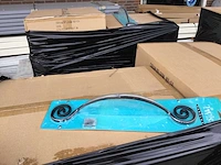 Pallets met diverse sanitair artikelen (19x) - afbeelding 37 van  39