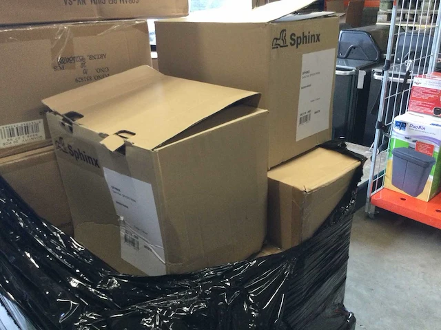 Pallets met diverse sanitair artikelen (19x) - afbeelding 39 van  39