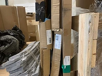 Pallets met douche- & badwanden. (3x) - afbeelding 5 van  9