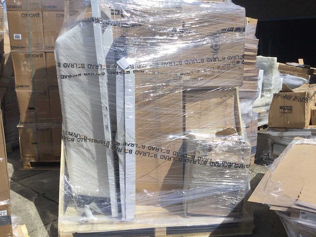 Pallets met sanitair (20x) - afbeelding 5 van  22