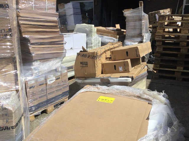 Pallets met sanitair (20x) - afbeelding 6 van  22