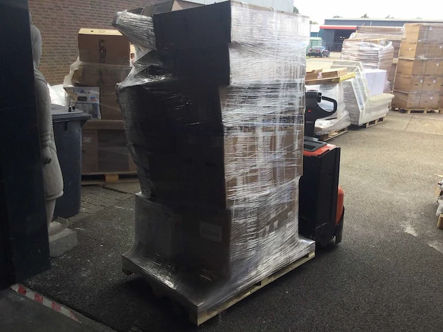 Pallets met sanitair (20x) - afbeelding 13 van  22