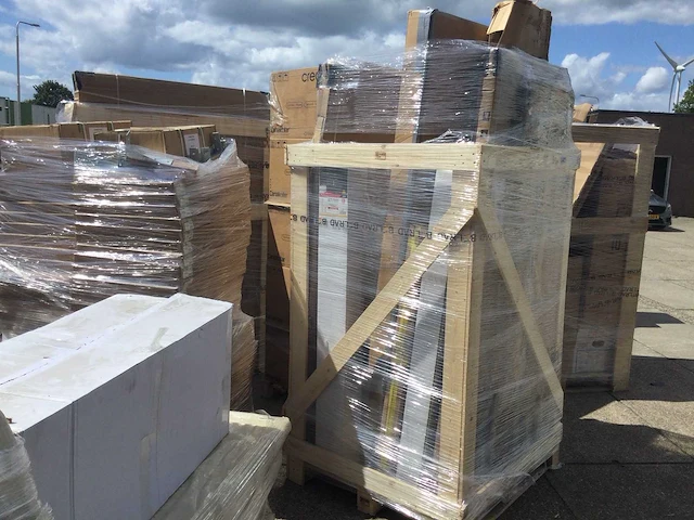 Pallets met sanitair (20x) - afbeelding 18 van  22