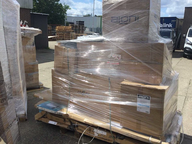 Pallets met sanitair (20x) - afbeelding 21 van  22