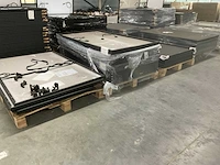 Pallets met zonnepanelen (4x) - afbeelding 1 van  11
