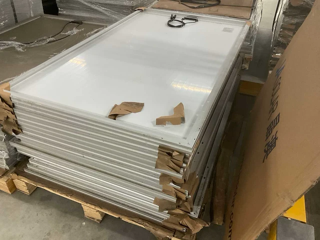 Pallets met zonnepanelen (5x) - afbeelding 3 van  12