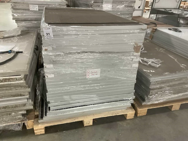 Pallets met zonnepanelen (5x) - afbeelding 9 van  12