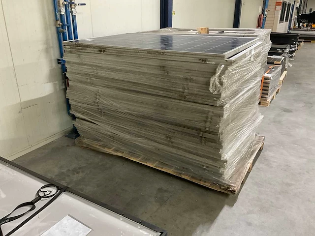 Pallets met zonnepanelen (6x) - afbeelding 2 van  8