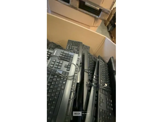 Pallets toetsenborden, werking onbekend, aantal onbekend (per pallet) - afbeelding 5 van  6