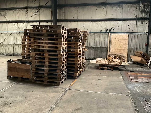 Pallets - afbeelding 2 van  8