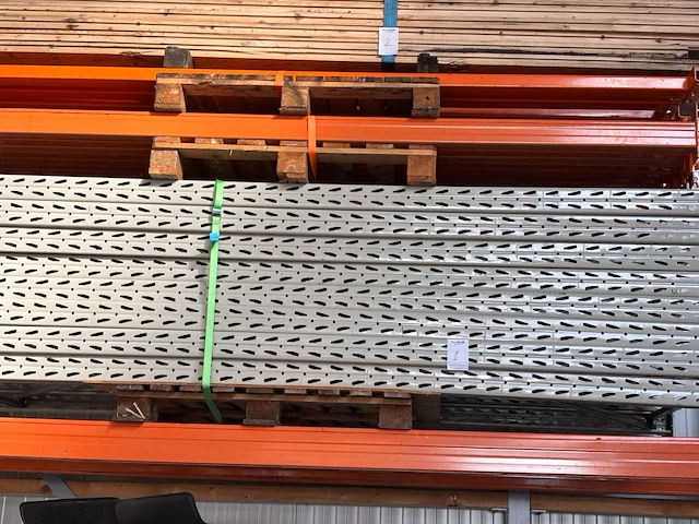 Palletstelling (8 staanders, 26 liggers) - afbeelding 1 van  5