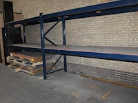 Palletstelling afm. 550 x 100 x 203 cm, voorzien van drie staanders, acht leggers en vier legbladen - afbeelding 2 van  2