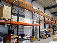 Palletstelling bestaande uit 20 staanders, 94 leggers in diverse breedtes, 36 houten legborden , 11 draadle...