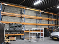 Palletstelling bestaande uit 5 staanders met afmeting ca. 110 x 450 cm en 32 liggers met lengte 300 cm. - afbeelding 1 van  3