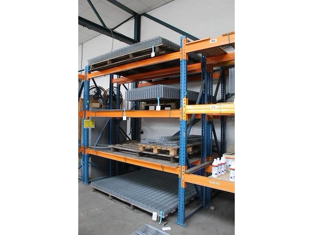 Palletstelling bestaande uit 7 staanders en 30 liggers. afmeting staanders 80 x 300 cm. afmeting leggers 12... - afbeelding 3 van  4