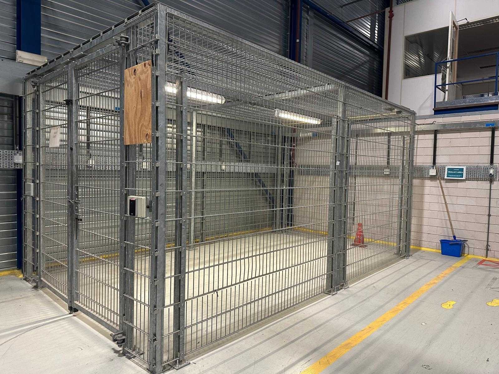 Palletstelling, legbordstelling, roostervloeren, high value cage en magazijn toebehoren