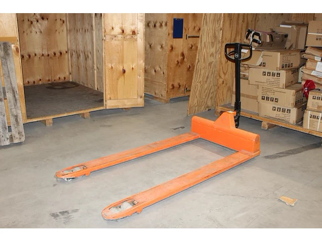 Palletwagen bt met breedte lepels 75 cm x lengte 180 cm. - afbeelding 1 van  3