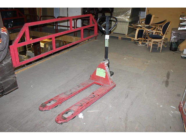 Palletwagen cranenbroek met lepels met lengte 115 cm. let op! afhalen in overleg met hnvi eind 2e afhaaldag. - afbeelding 1 van  2