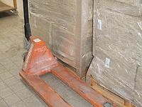 Palletwagen doosan spa-m25 met maximale belastbaarheid 2500 kg en lepellengte 115 cm. - afbeelding 2 van  3