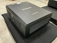Panasonic - pt-rz12k - projector - afbeelding 4 van  7