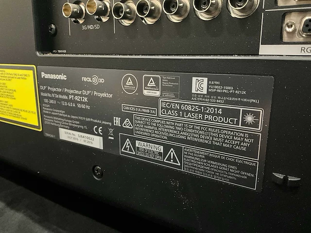 Panasonic - pt-rz12k - projector - afbeelding 7 van  7