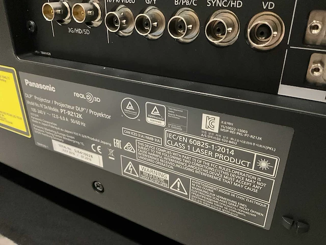 Panasonic - pt-rz12k - projector - afbeelding 7 van  7