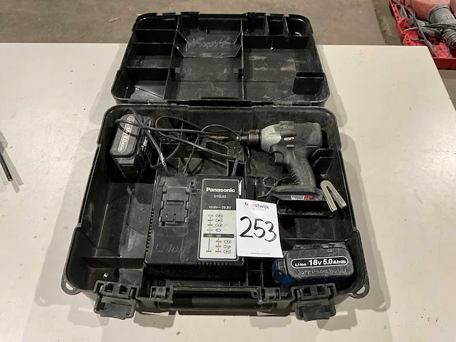 Panasonic accu slagmoersleutel set - afbeelding 1 van  6
