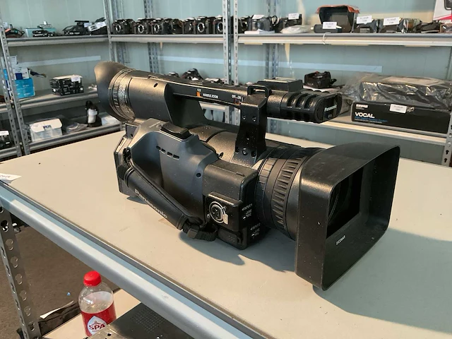 Panasonic ag-hmc150p videocamera - afbeelding 3 van  4