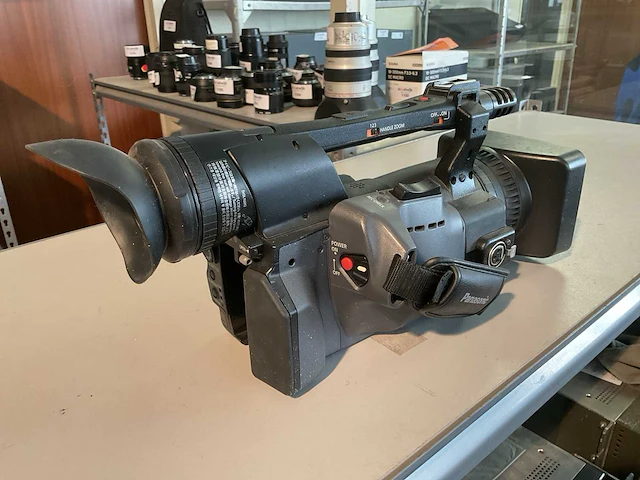 Panasonic ag-hmc150p videocamera - afbeelding 4 van  4