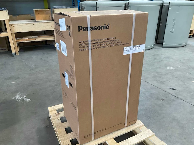 Panasonic binnenunit wh-sxc16h9e8 lucht-water warmtepomp - afbeelding 2 van  3