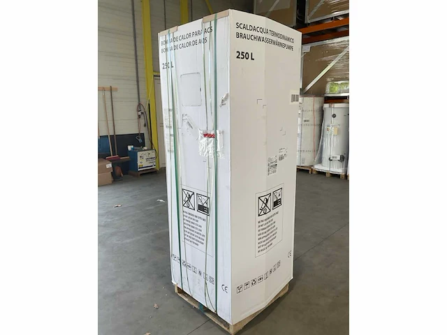 Panasonic / c.i.c.e 250l paw-dhw250c1f warmtepompboiler - afbeelding 3 van  4