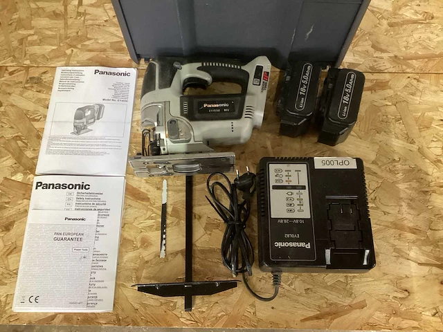 Panasonic ey4550 decoupeerzaag - afbeelding 3 van  5