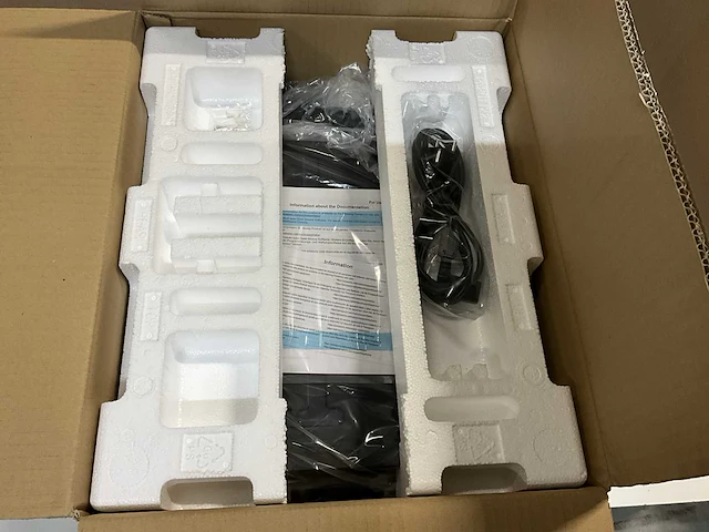 Panasonic kx-ns700ne hybride ip centrale - afbeelding 3 van  3