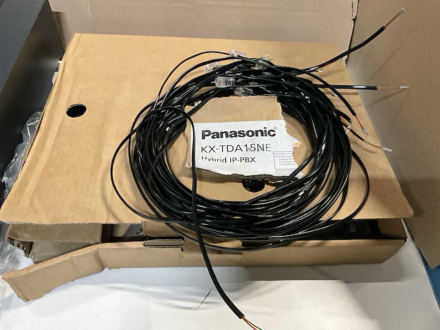 Panasonic kx-tda15ne hybride ip-pbx telefooncentrale - afbeelding 3 van  4
