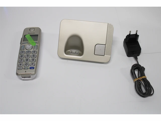 Panasonic kxtge210nln dect telefoon grijs/wit - afbeelding 4 van  5