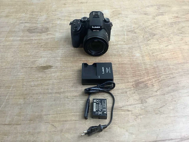 Panasonic lumix dmc-fz1000 bridge fototoestel 20.1mp mos 5472 x 3648pixels zwart - afbeelding 2 van  9