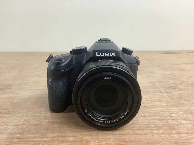 Panasonic lumix dmc-fz1000 bridge fototoestel 20.1mp mos 5472 x 3648pixels zwart - afbeelding 3 van  9