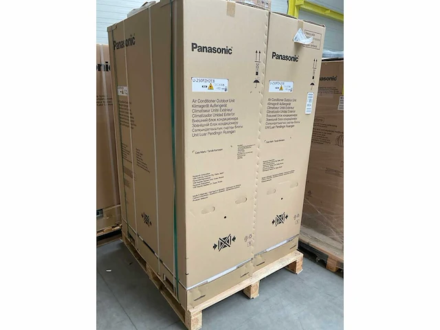 Panasonic paci u-250pzh2e8 airconditioning buiten unit (2x) - afbeelding 2 van  3