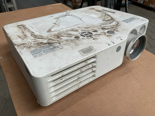 Panasonic pt-ax100u projector lcd - afbeelding 2 van  6