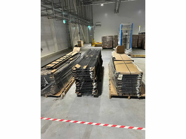 Panduit mesh trays - partij bevestigingsmateriaal (86x) - afbeelding 5 van  7