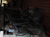 Pannenlift geda fixlift 150 met 6 delen van 2 meter, besturingskast en pannenwagen. - afbeelding 5 van  6