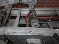 Pannenlift steinweg toplift met 7 delen van 2 meter en pannenwagen. stroomkast ontbreekt. - afbeelding 4 van  5