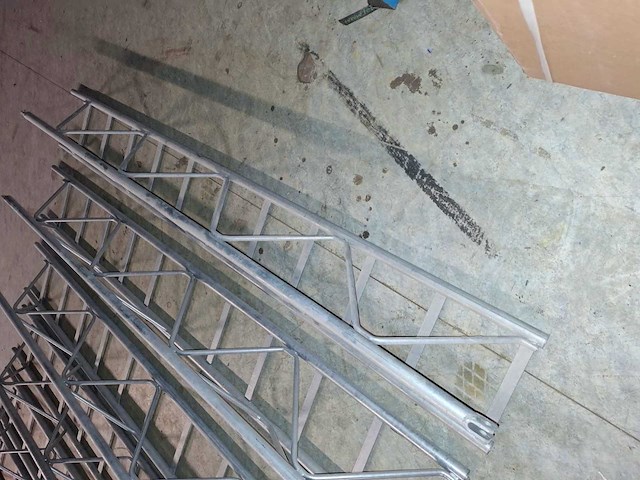 Pannenlift voor dakwerken apache 5 - afbeelding 3 van  15