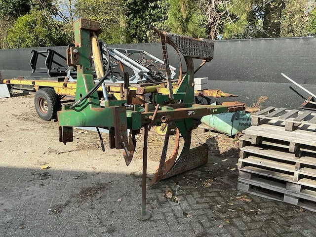 Panter een-schaar wentel diepploeg ploeg - afbeelding 1 van  12